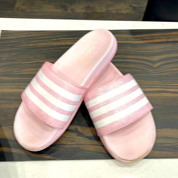 Adidas women’s flip-flops pink and silver size 6 super comfortable. - Picture 1 of 5